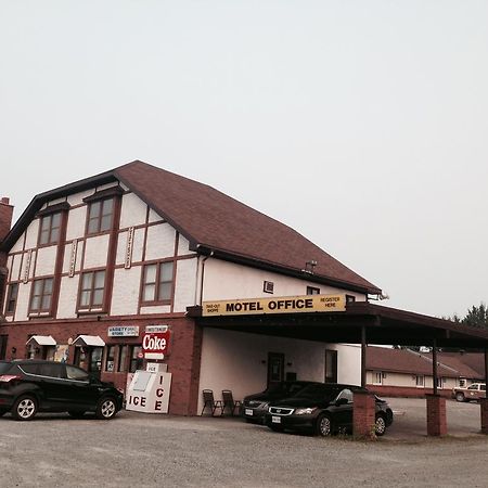 Englehart Motel Exterior photo